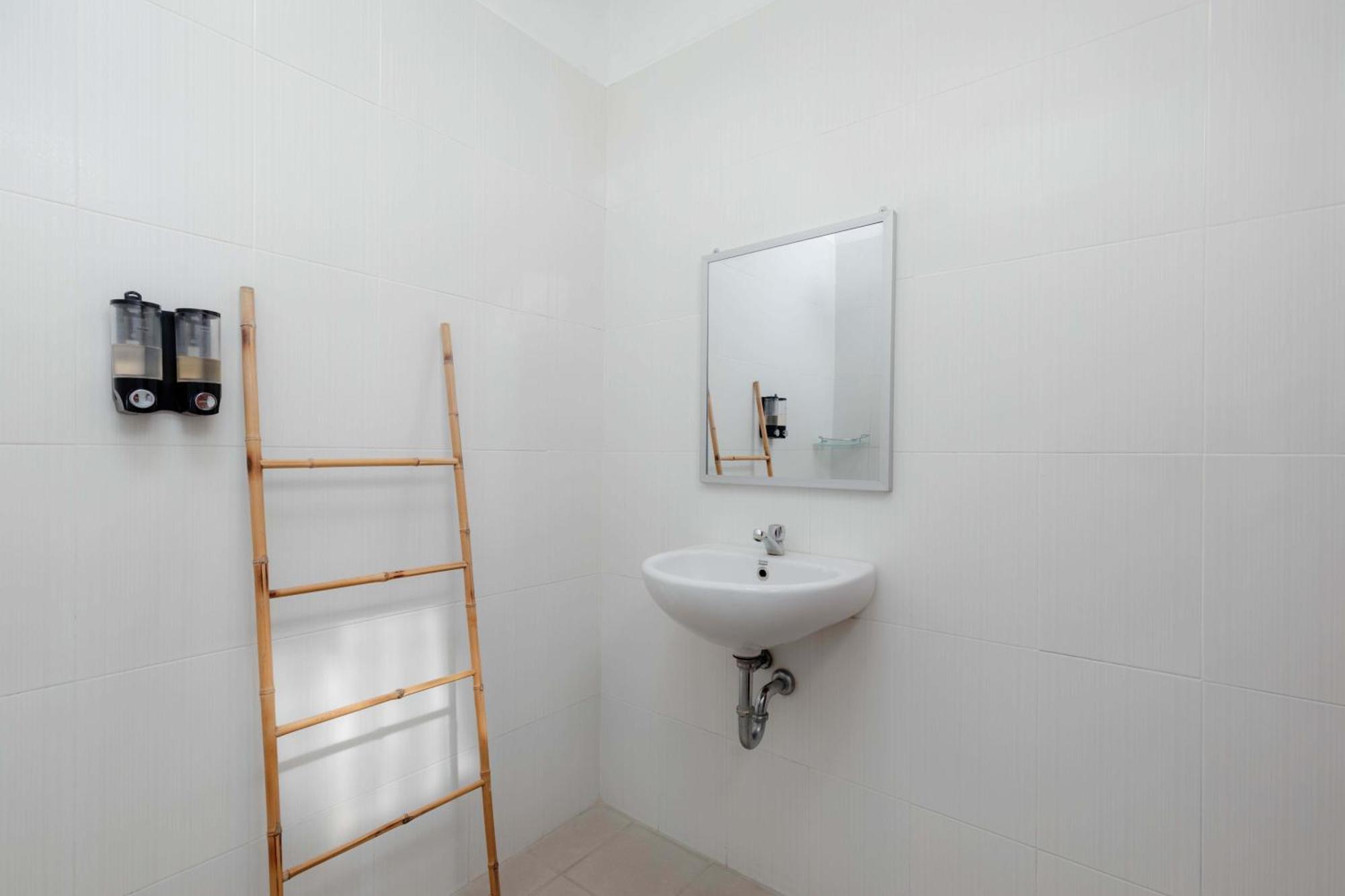 Carik Bali Guest House Canggu Εξωτερικό φωτογραφία